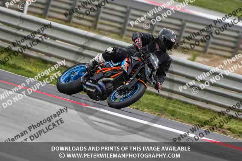 cadwell no limits trackday;cadwell park;cadwell park photographs;cadwell trackday photographs;enduro digital images;event digital images;eventdigitalimages;navarra;no limits trackdays;peter wileman photography;racing digital images;trackday digital images;trackday photos